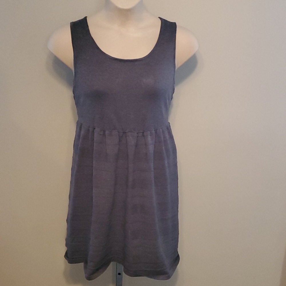 Gray sleeveless dress